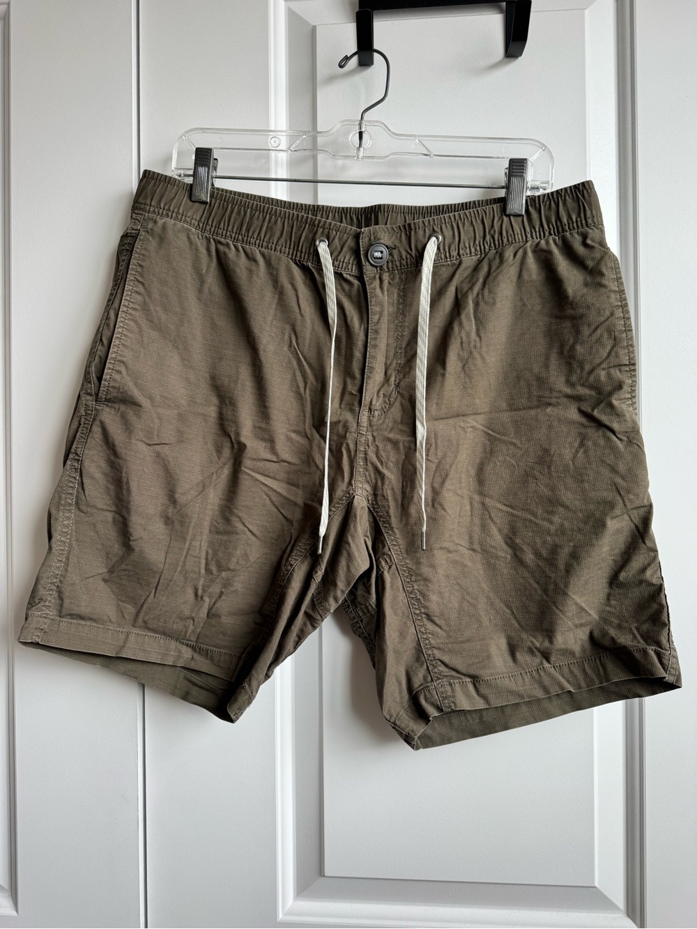 Vuori Men's Ripstop Short Size Large Olive Green V370